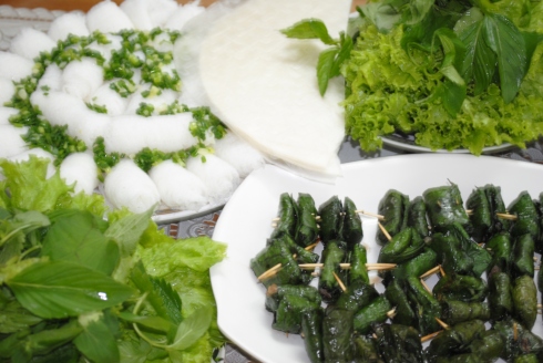 Bò cuộn lá lốt Bò cuốn lá lốt