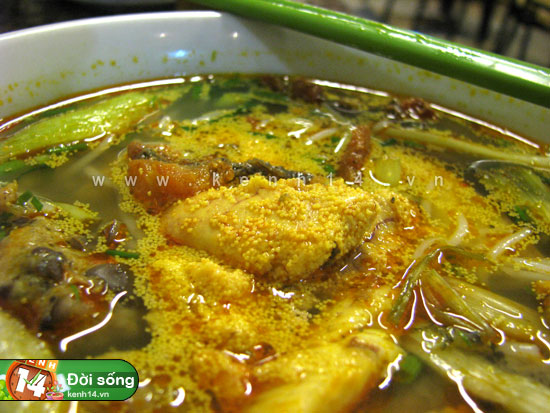 "Lạ miệng" bún cá rô đồng Hải Dương ở Sài Gòn