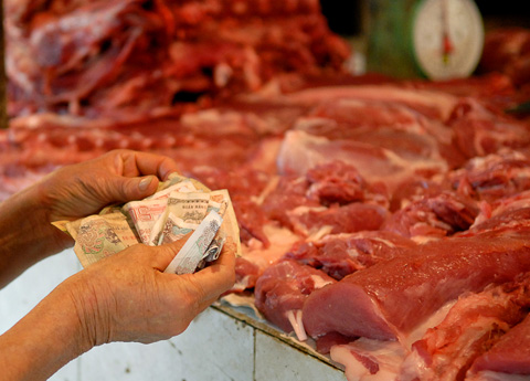 'Giá thịt lợn sẽ giảm từ tháng 8'