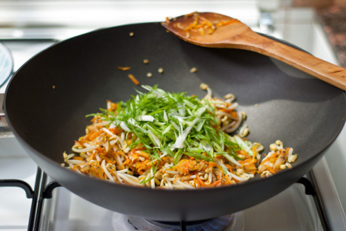 Đầu tuần làm nem cuốn nướng