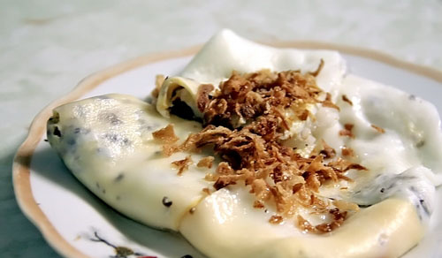 Bánh cuốn nhân thịt - Hương vị từ sự chờ đợi 