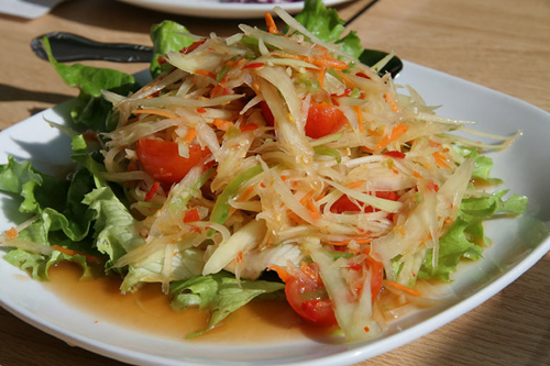 Som tam – món gỏi đu đủ của người Thái