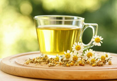 Thanh nhiệt mùa hè với trà hoa cúc