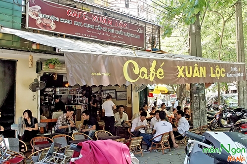 Café Xuân Lộc – Sự náo nhiệt giữa lòng Hà Nội Café Xuân Lộc – Sự náo nhiệt giữa lòng Hà Nội